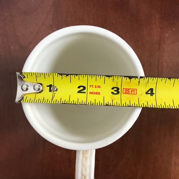 Fitz and Floyd Set of 2 Town & Country Red and White Ceramic Coffee Mugs - Picture 7 of 10